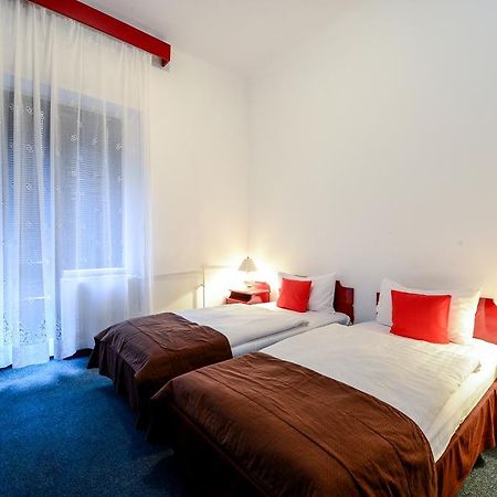 Hostel Nord Timisoara Ngoại thất bức ảnh
