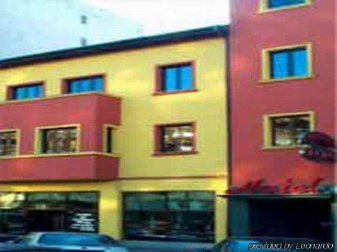 Hostel Nord Timisoara Ngoại thất bức ảnh